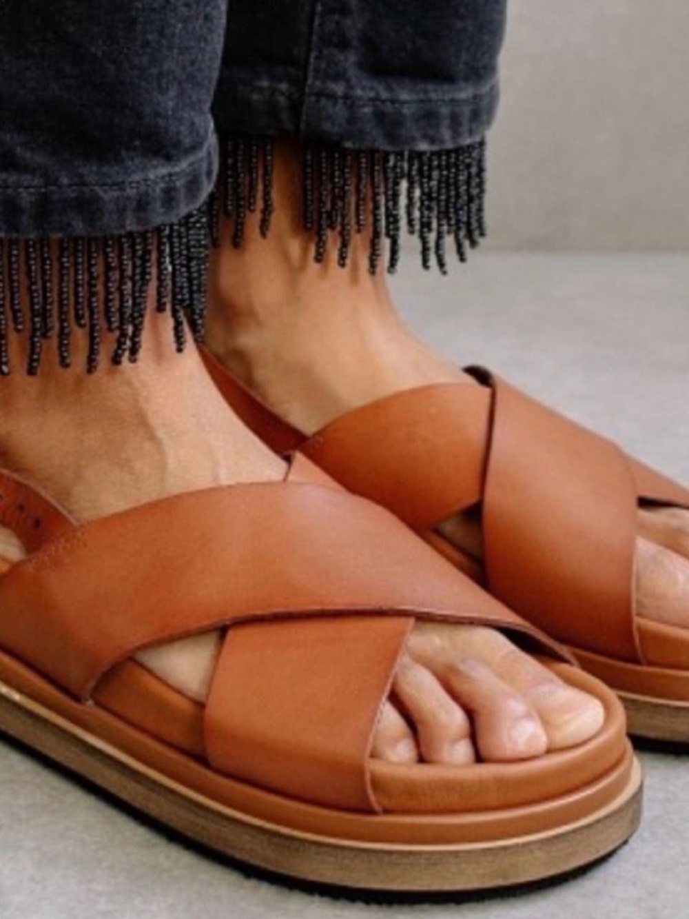 ALOHAS Marshmellow Tan Leather Crisscross Buckle Sandals size 39 (US 9)